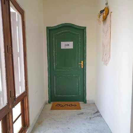 Destin Olympus Banjara Hostel Hyderabad Exterior foto