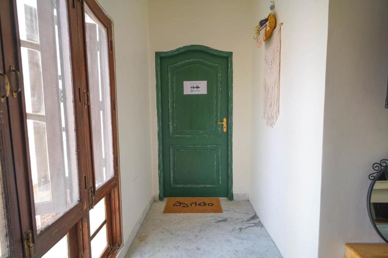 Destin Olympus Banjara Hostel Hyderabad Exterior foto